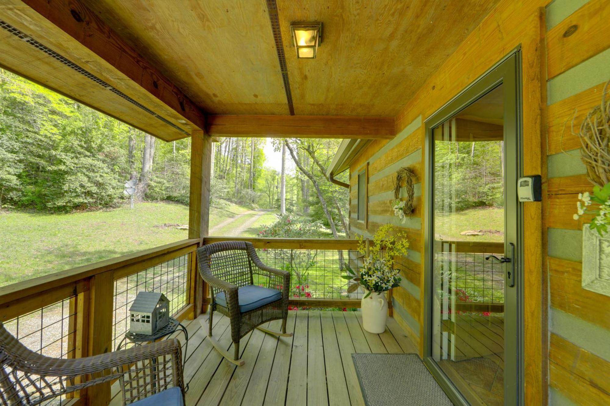 North Carolina Cabin - Hot Tub, Near Coopers Creek Bryson City Buitenkant foto