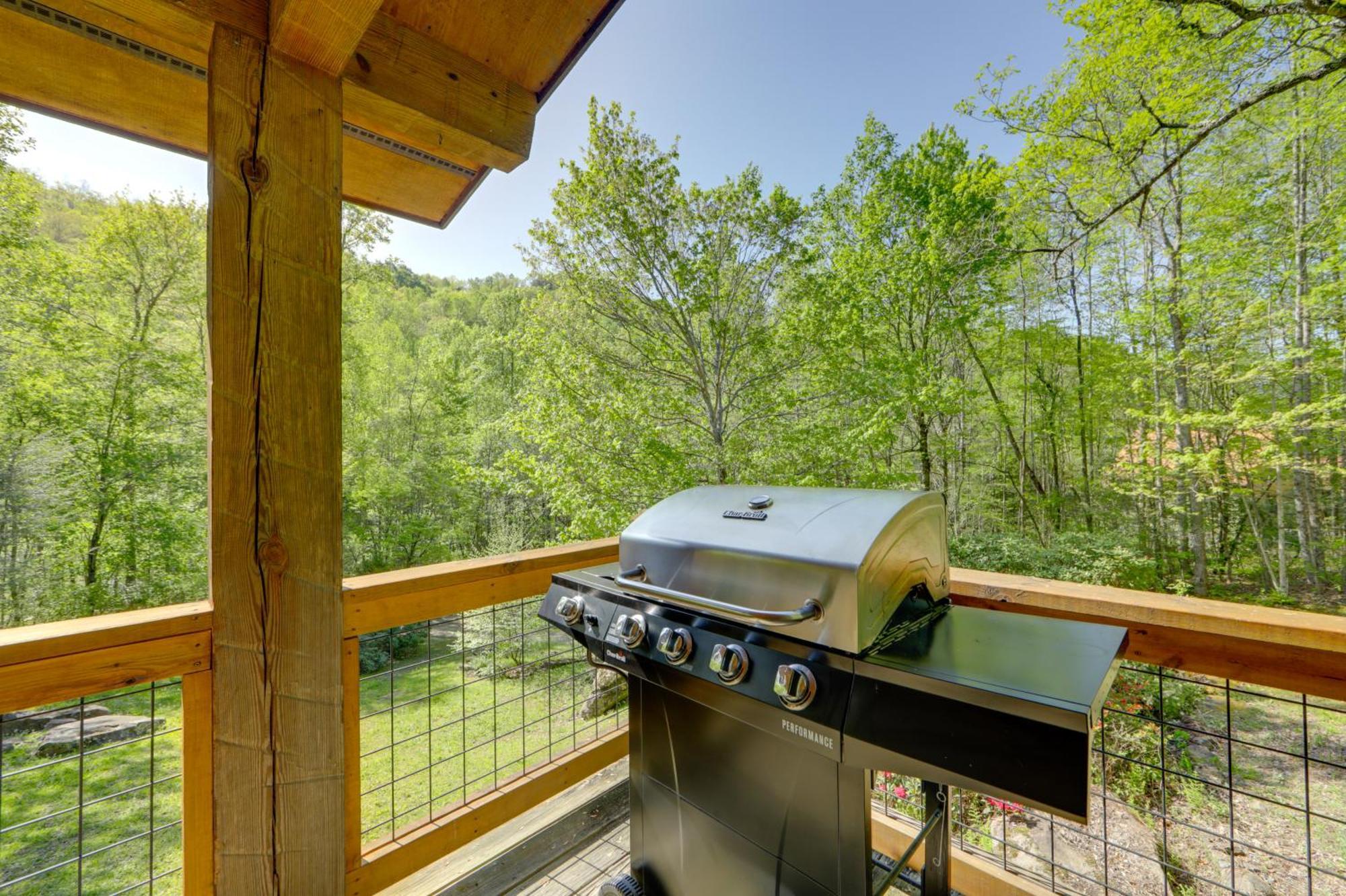 North Carolina Cabin - Hot Tub, Near Coopers Creek Bryson City Buitenkant foto