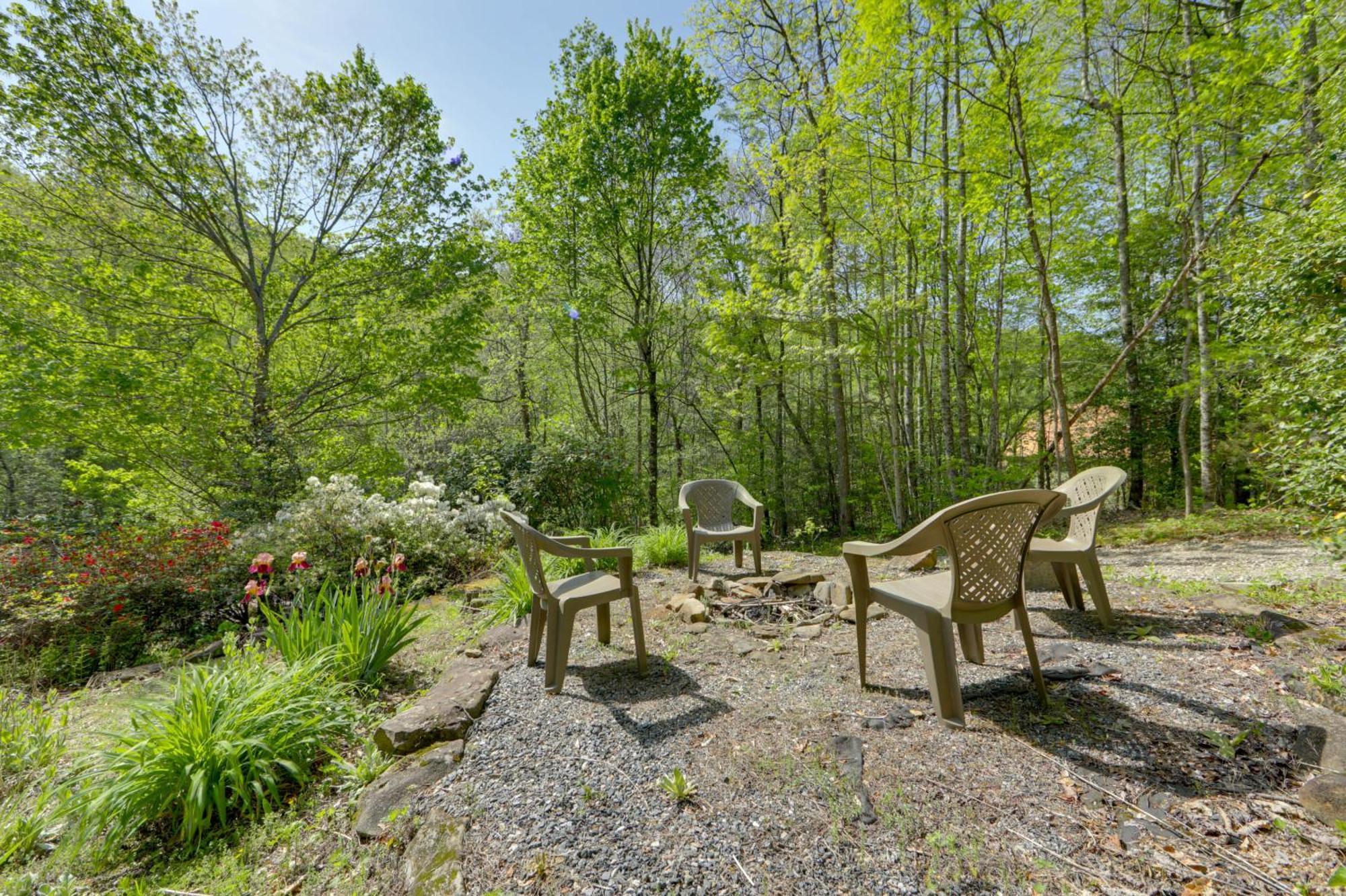 North Carolina Cabin - Hot Tub, Near Coopers Creek Bryson City Buitenkant foto