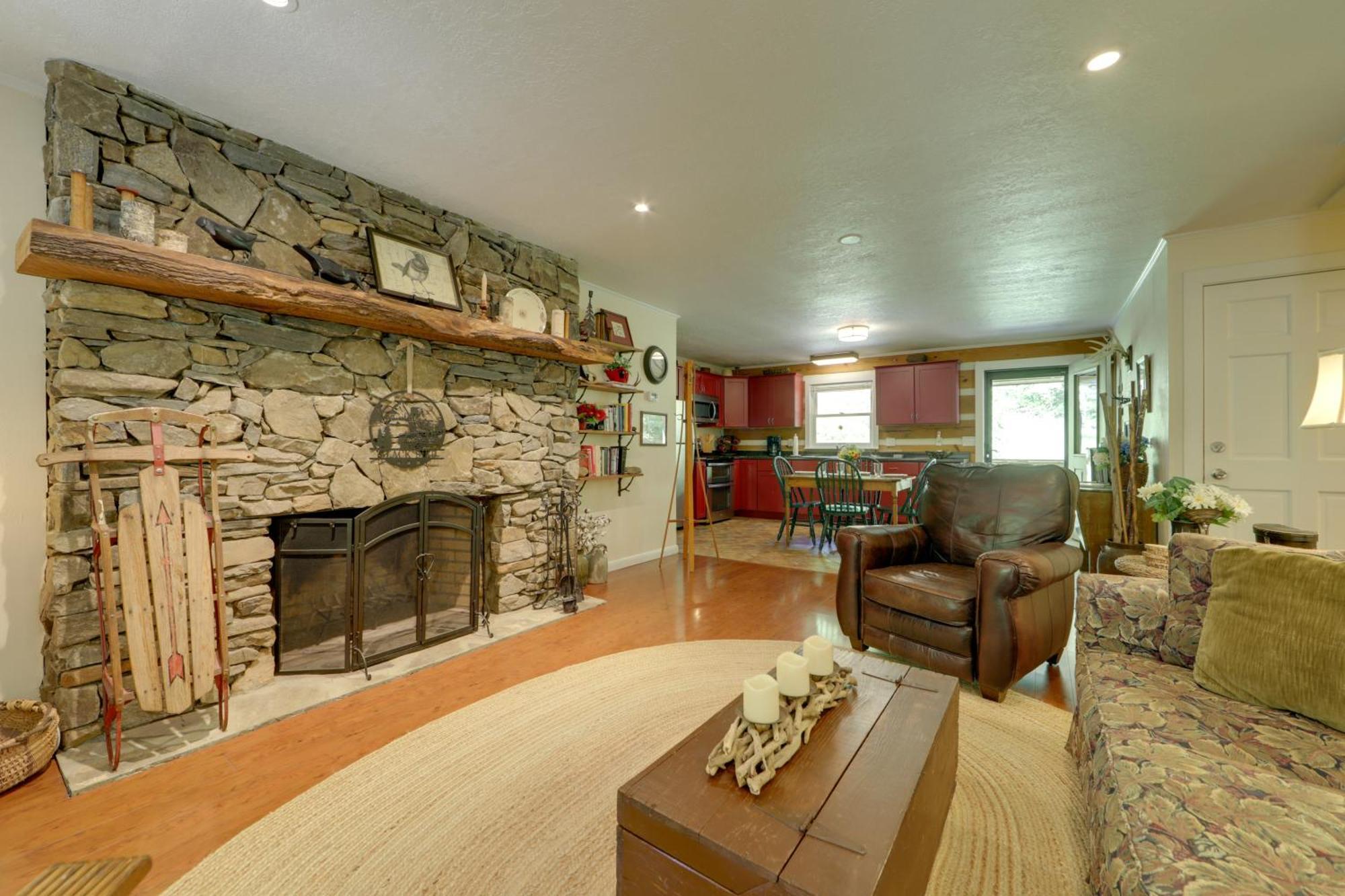 North Carolina Cabin - Hot Tub, Near Coopers Creek Bryson City Buitenkant foto