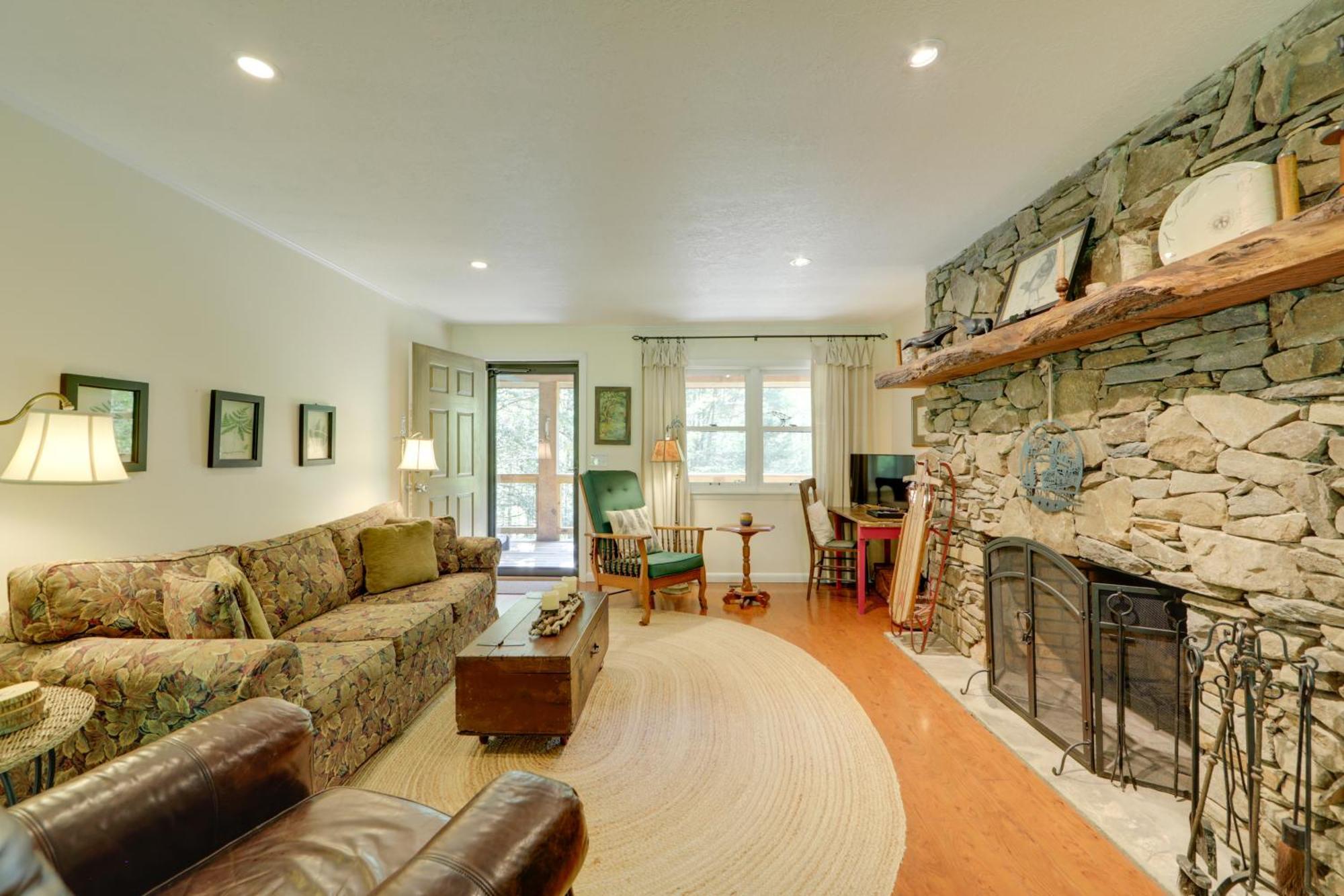 North Carolina Cabin - Hot Tub, Near Coopers Creek Bryson City Buitenkant foto